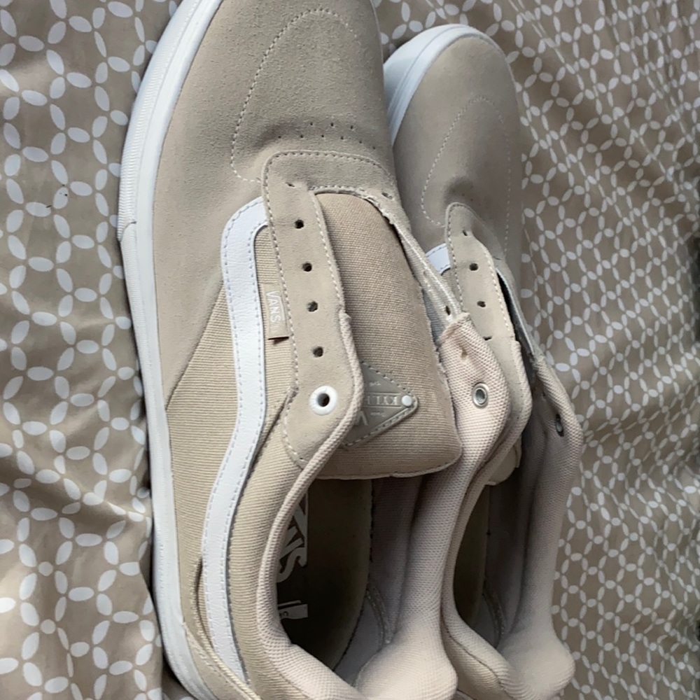 Vans-Kyle Walkers. Never worn.